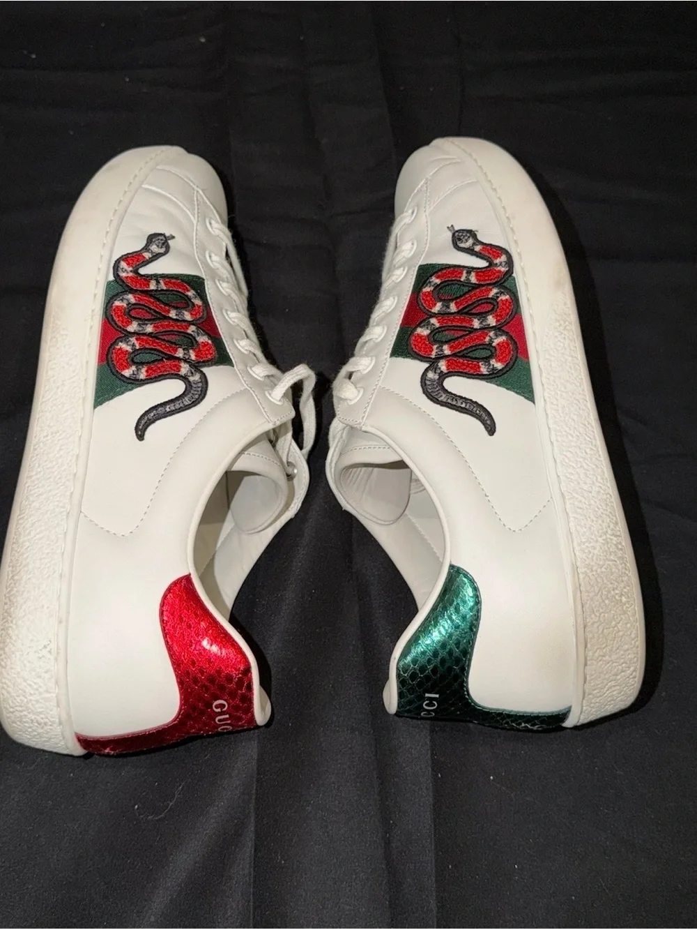 Authentic Men’s Gucci White Leather Low-Top Sneakers with Green & Red Stripe